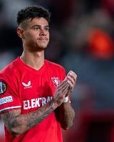 荷媒：印尼归化后卫希尔格斯即将离开特温特，水晶宫接近签下他