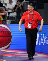 宫鲁鸣透露集训专设后卫特训 九月将与西甲尤文图特进行热身赛