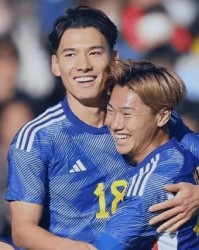 开云体育-韩日国奥难念的经：大岩刚押宝J联 黄善洪一心二用