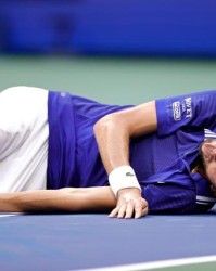 开云网址-张奔斗：美网冠军奖杯，竟然是梅德维德夫的狗粮