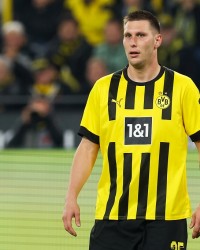 APP下载-图片报：多特中卫聚勒小腿肌肉拉伤，预计伤缺两个月时间