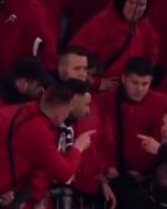 开云体育-勒沃库森1-2不敌德丙球队，扎卡与自家球迷在看台上激烈交流